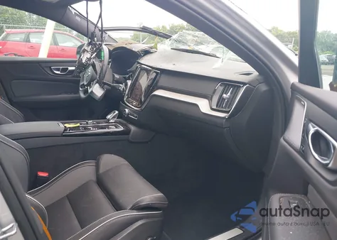 2024 Volvo V60 Recharge Plug-In Hybrid T8 Polestar Engineered из США, поврежденный, VIN YV1H60EP8R1627666